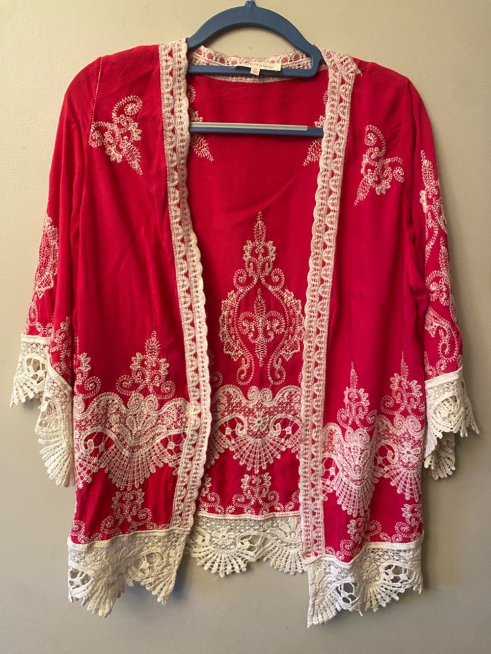 Solitaire Pink Embroidered Lace-Trim Kimono Top